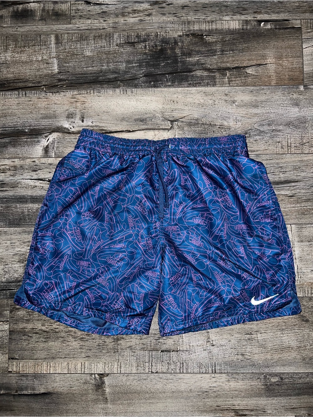 Nike Men's Navy & Pink Abstract Pattern Athletic Shorts